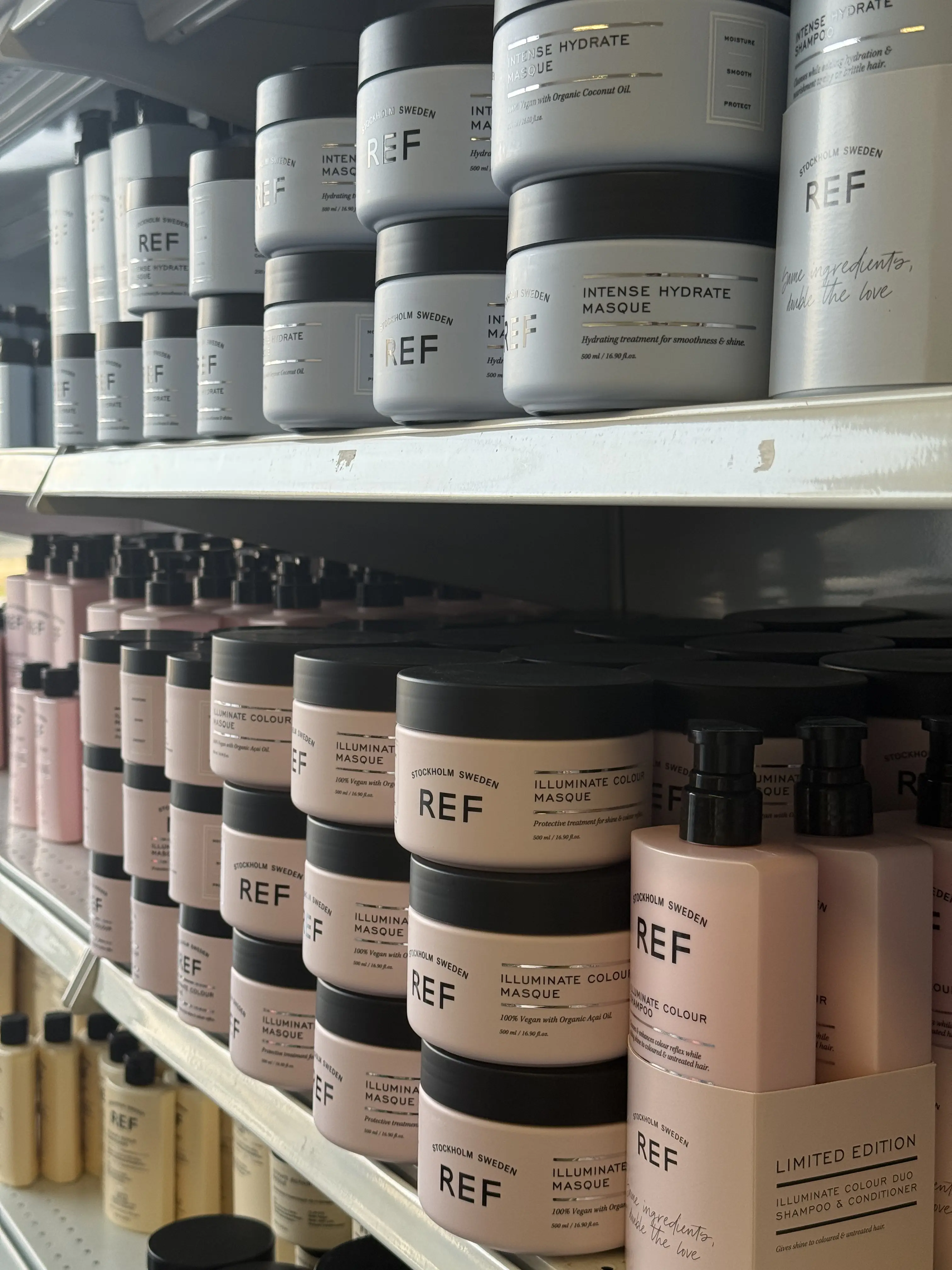 KADIS COSMETICS team and showroom